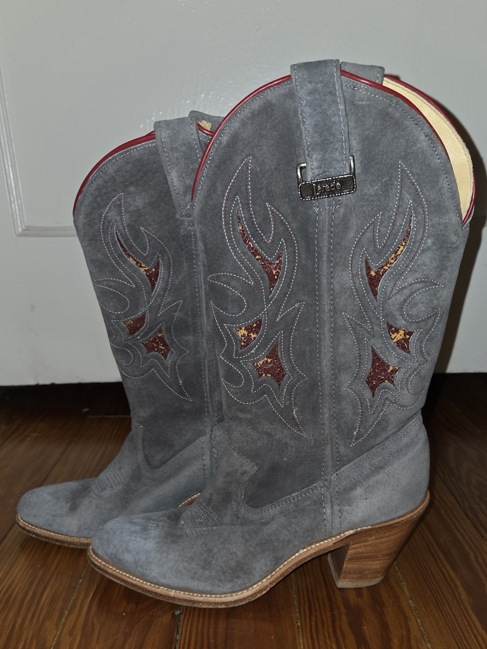Vintage Laredo Gray Suede Western Cowboy Boots with Burgundy Accent